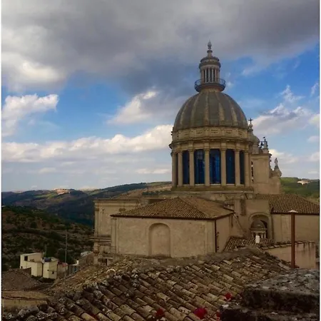 In Ibla *